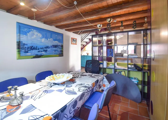 Gorgeous In With Swimming Pool Apartment